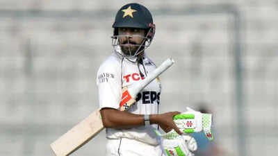 1786510807 babar azam