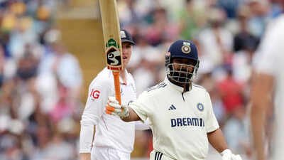 1786764572 rishabh pant