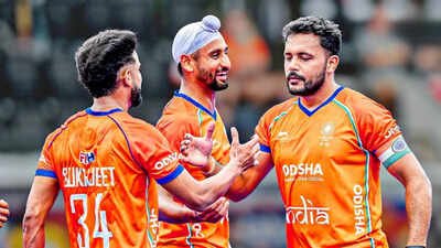 1786875487 team india