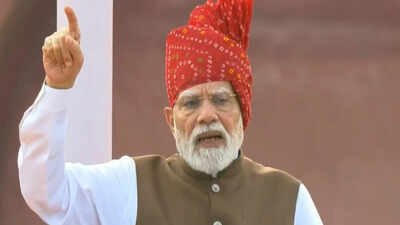 at red fort pm modi sets target of 100 gw nuclear power five new reactors