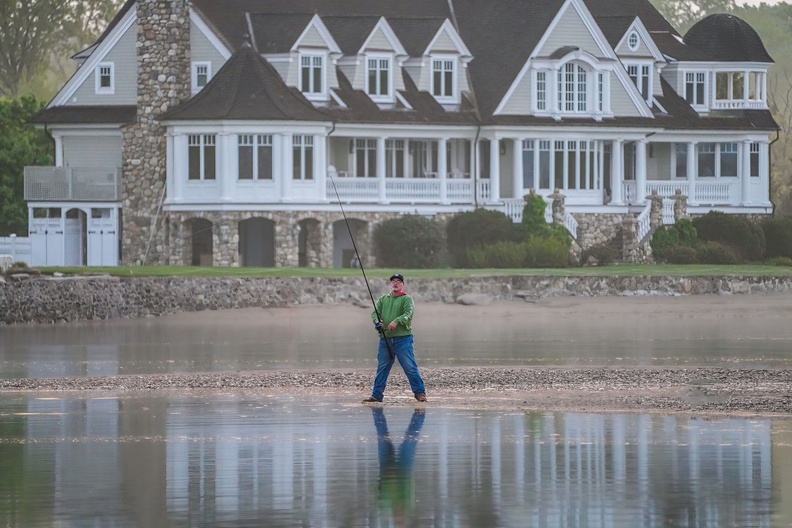 canada seeks to attract wealthy global investors amid economic uncertainty