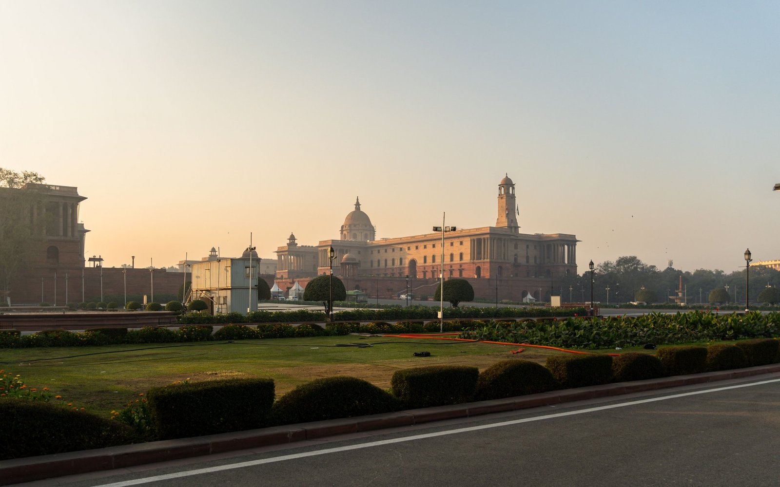 central government defends upi amid opposition criticism