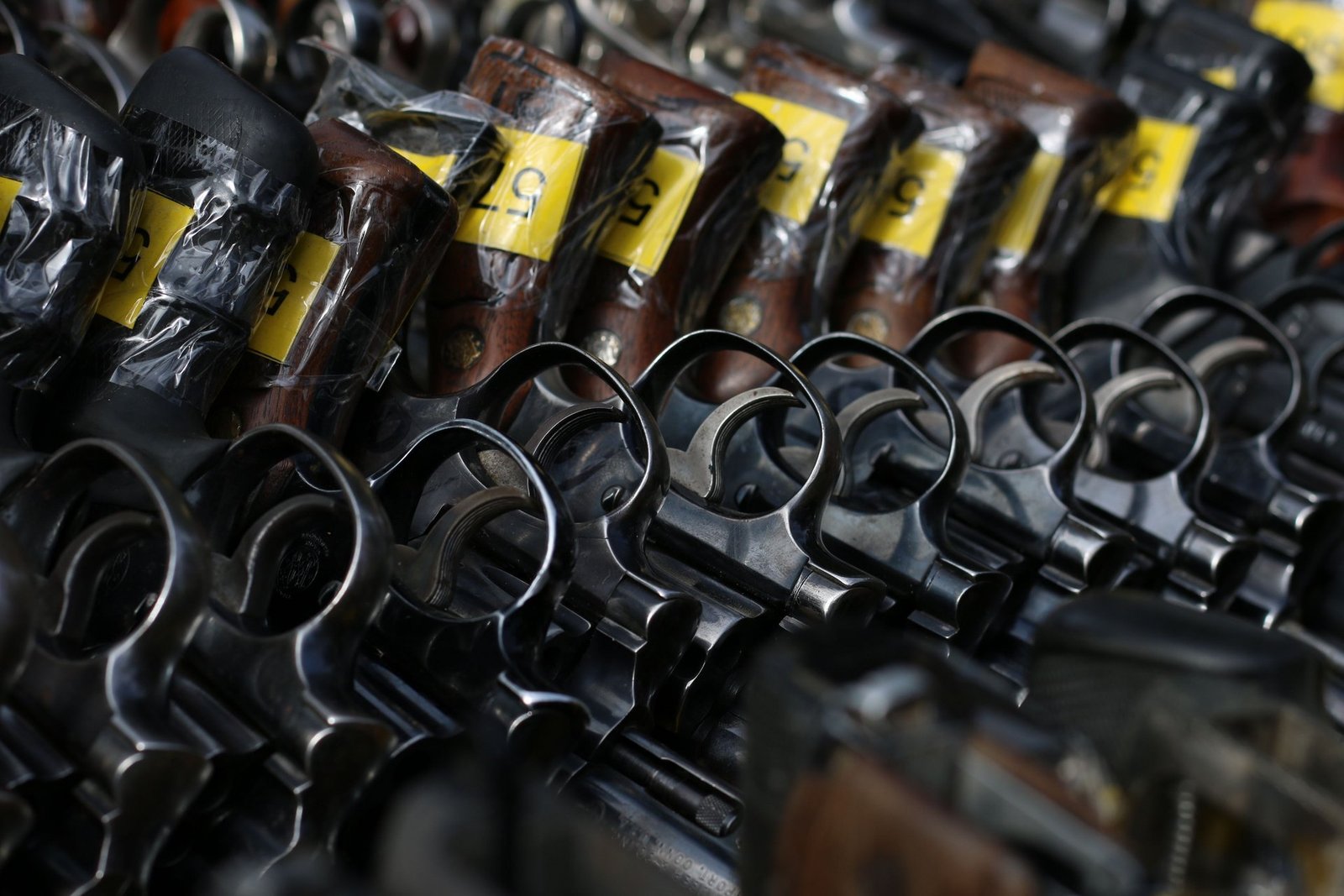 colombias president eases gun control regulations