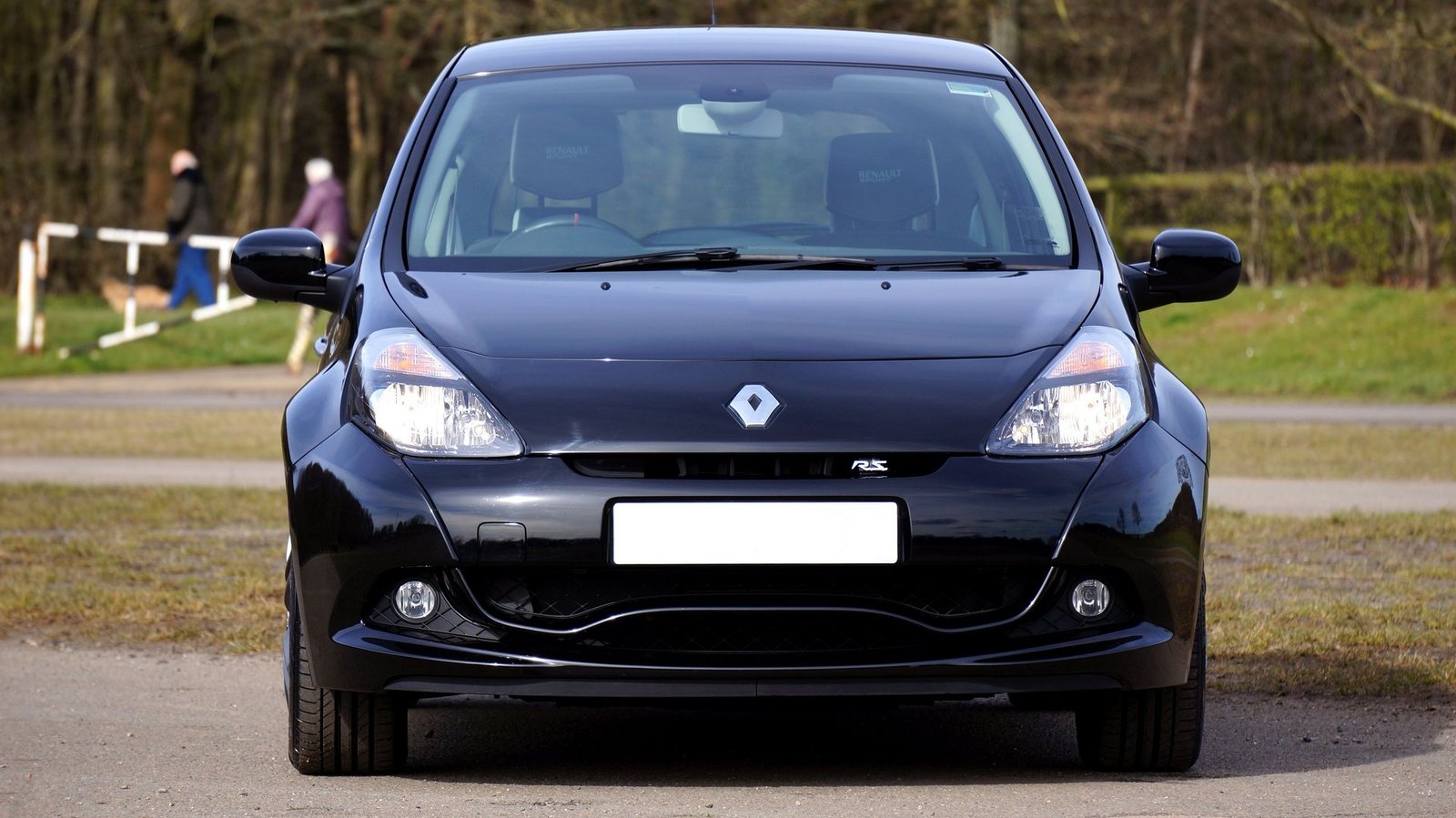deciding on the best renault triber variant a comprehensive guide