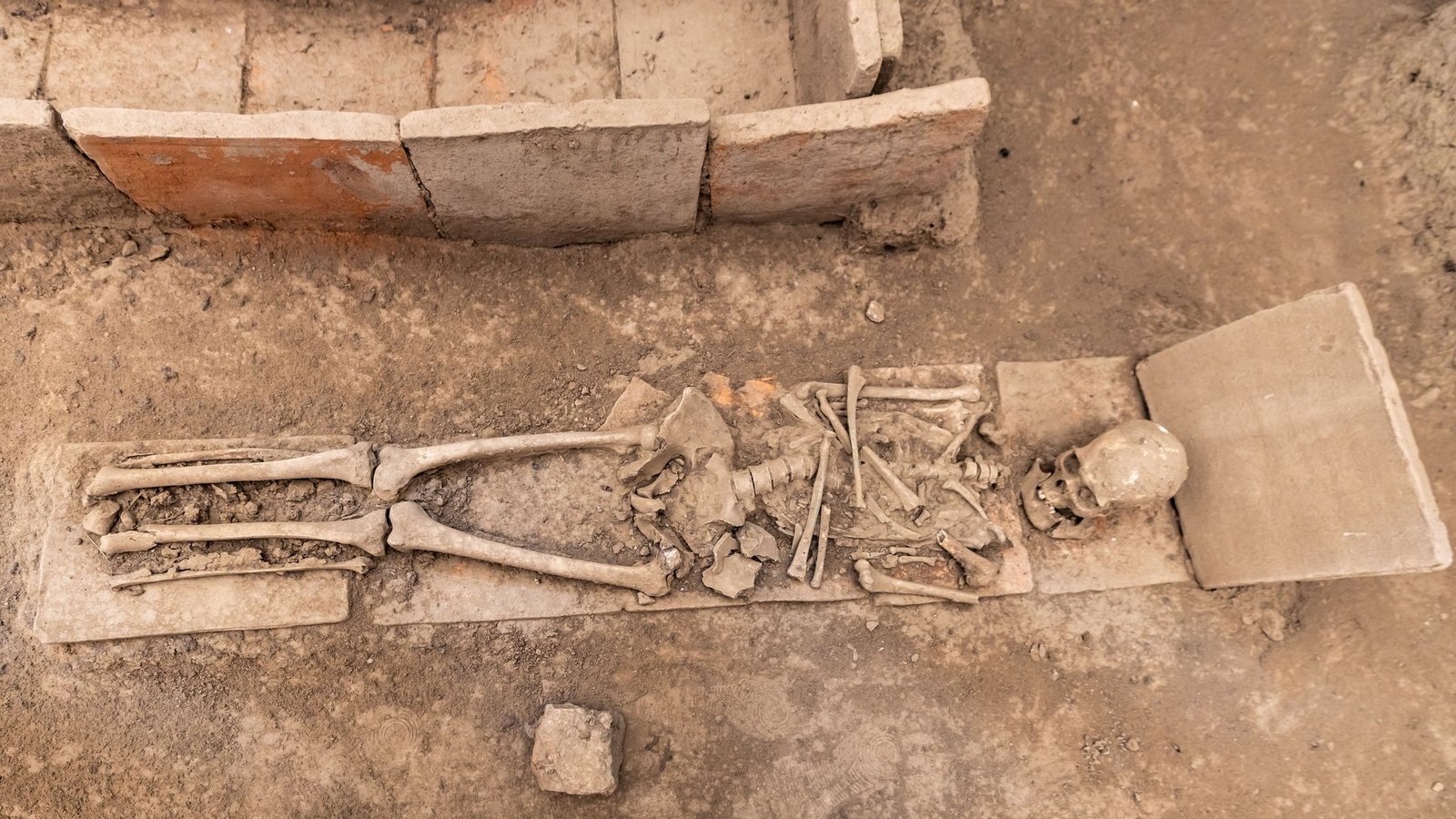 discovery of mass grave in sri lanka reopens civil war wounds