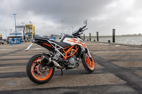 exploring the ktm 990 duke r an enhanced sportbike experience