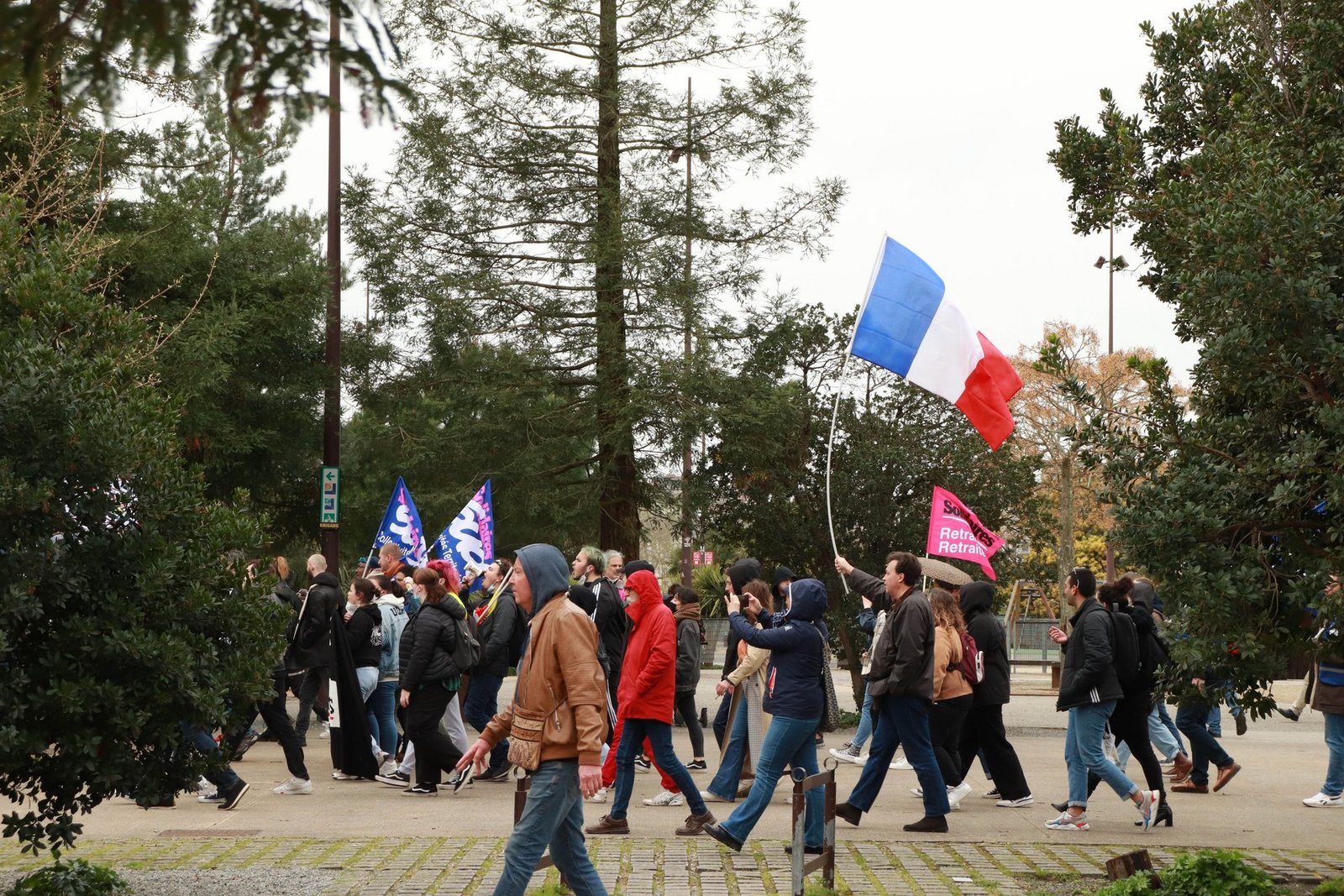 french far right leader faces antisemitism allegations amid political tensions