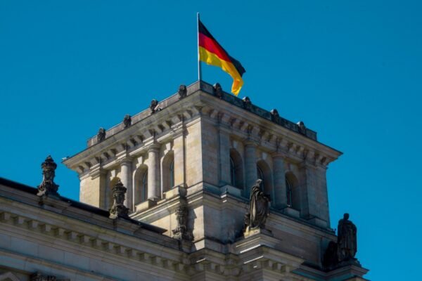 germanys political stability at risk amid friedrich merzs leadership challenges