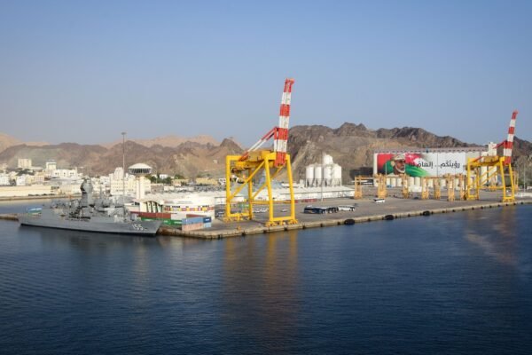 houthi advances threaten global trade and oil markets