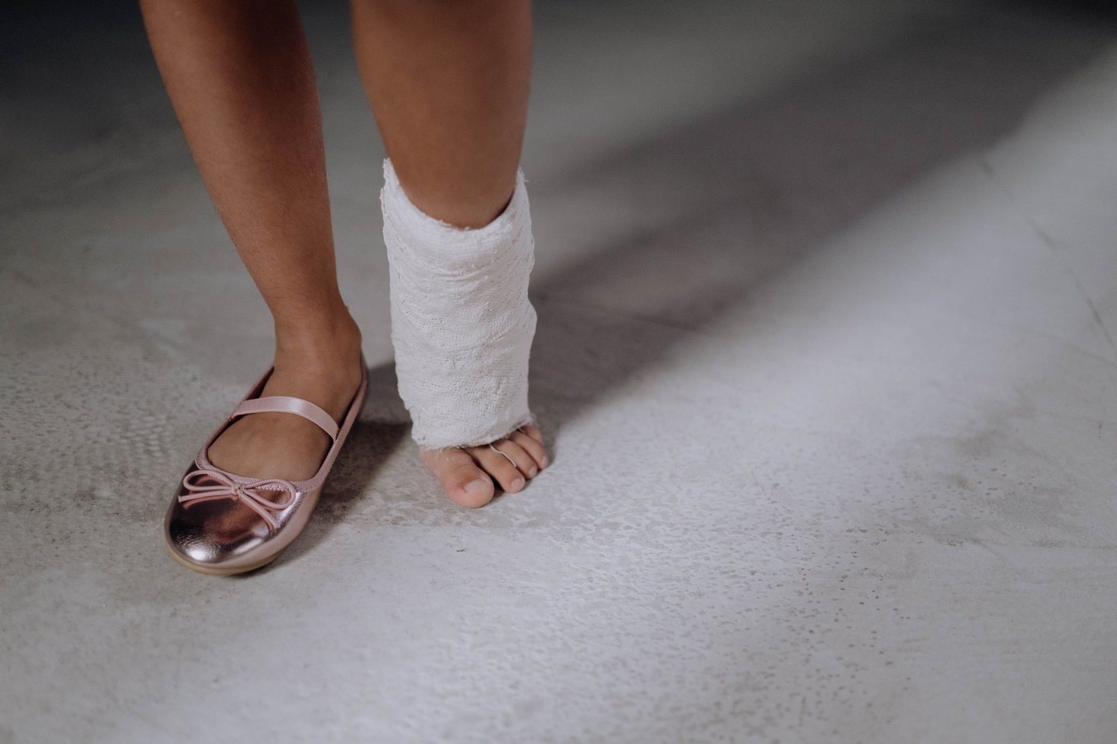 injured girl undergoes multiple surgeries following gaza airstrike