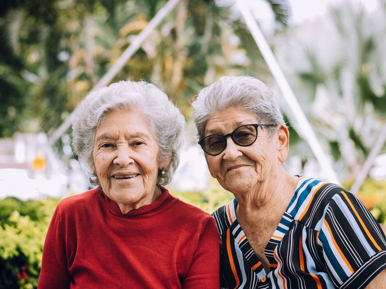 long lost sisters reunite after decades apart
