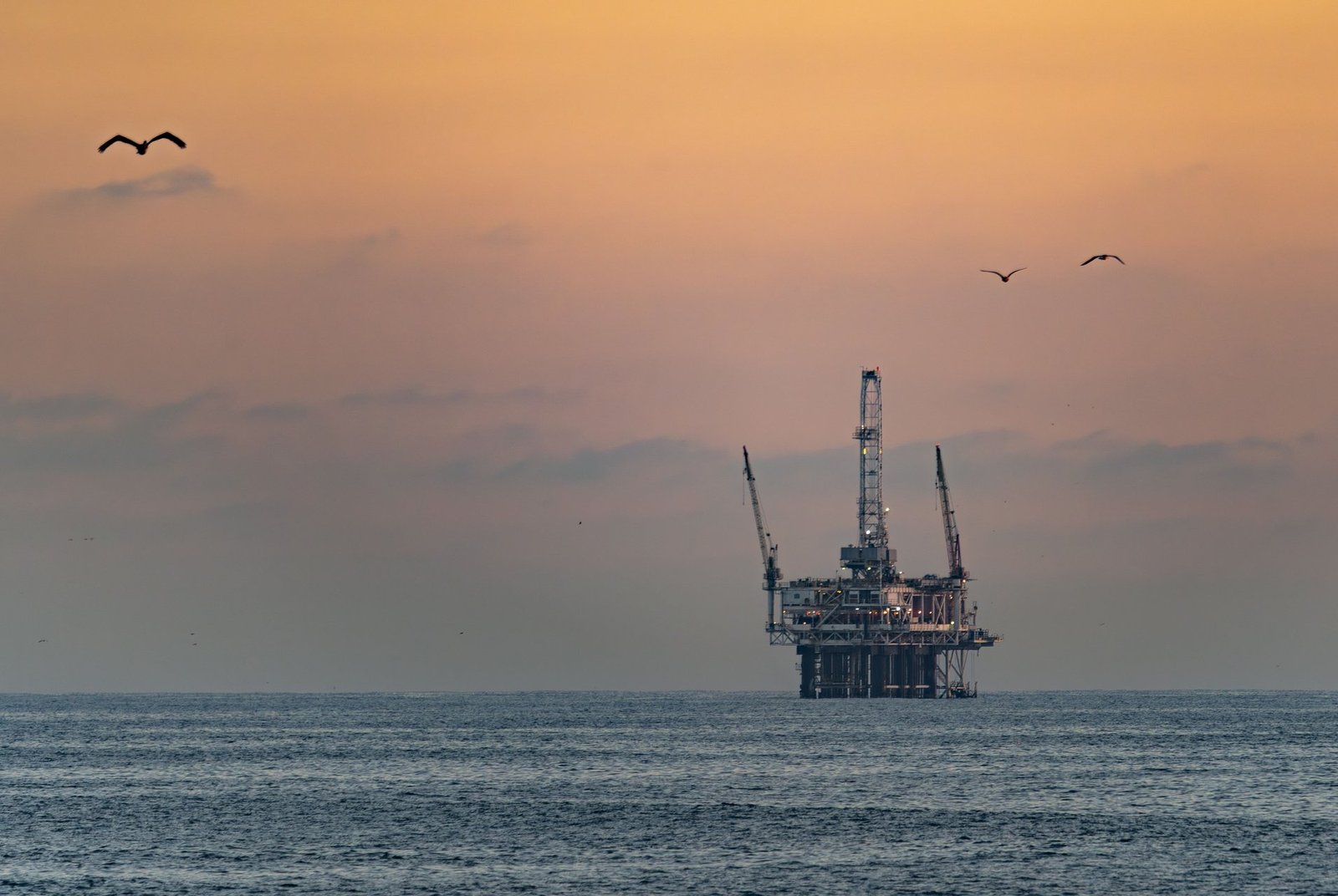 oil prices approach 100 amid rising tensions in the middle east