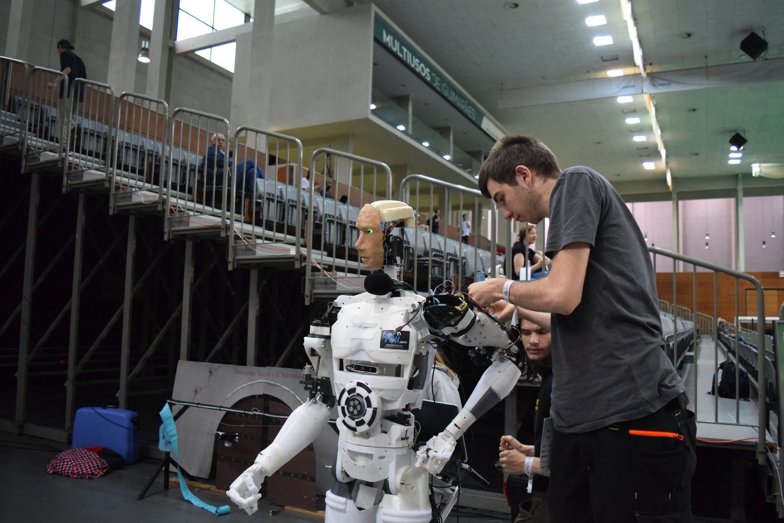 overview of the ceer exobot suv and sedan