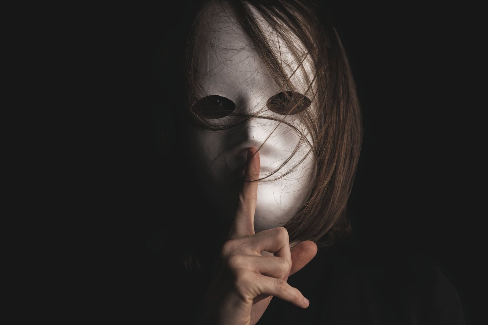 revealing the secretive whisper network in silicon valley a closer look at alleg