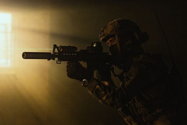 us military introduces advanced laser technology in hormuz region