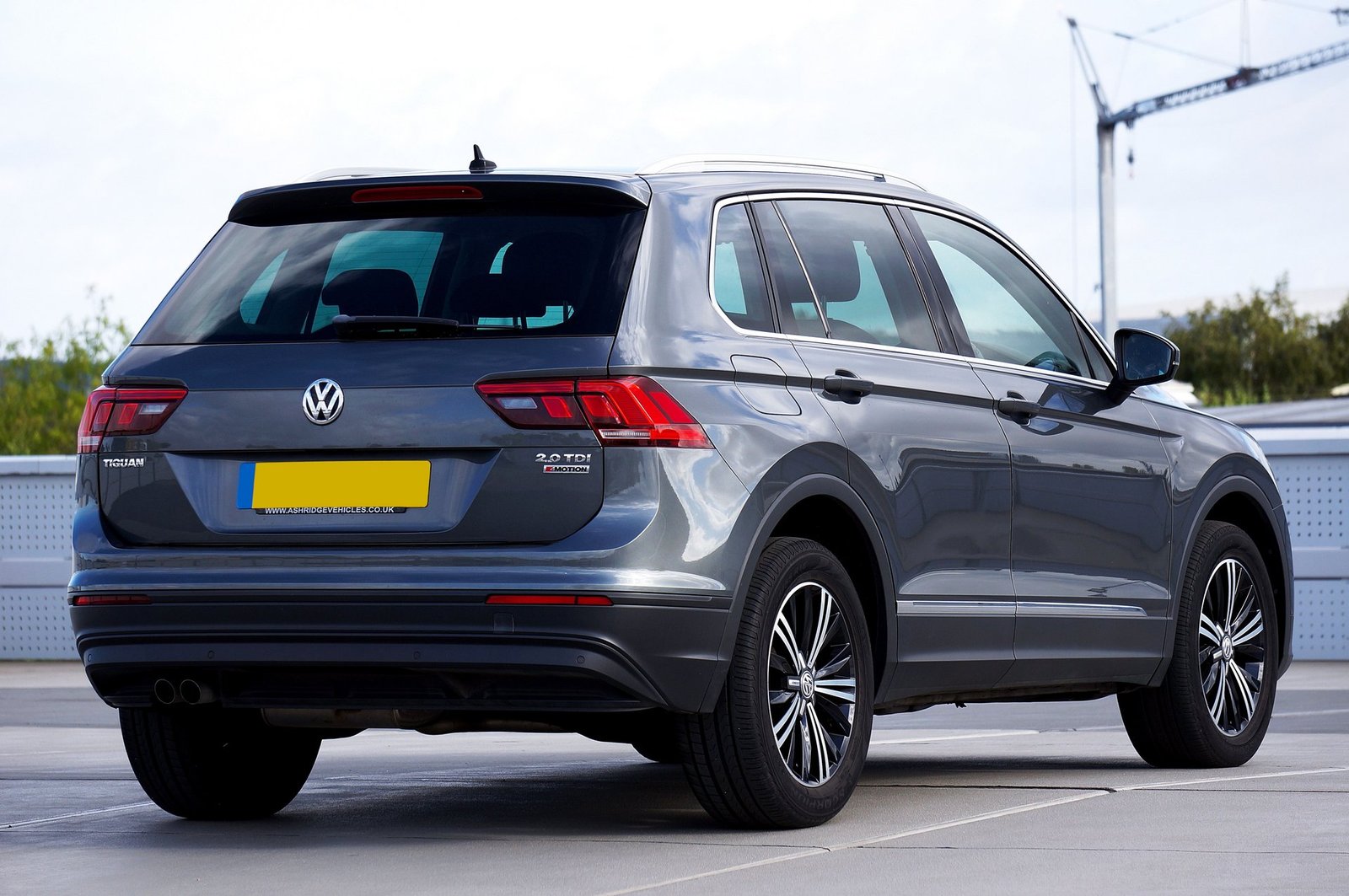 volkswagen to launch id tiguan ev in october