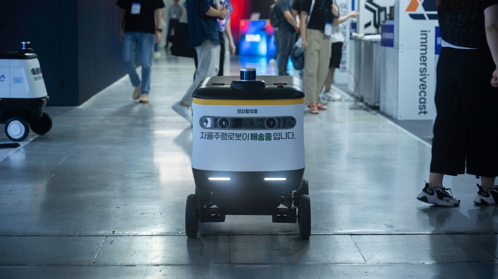 ai self improvement expected by 2027 according to anthropic co founder