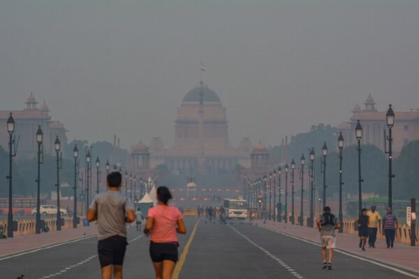 air quality index in delhi moves to moderate amidst stubble burning incidents ac