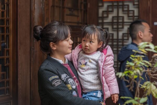 chinese parents detained in us over allegations of child abuse