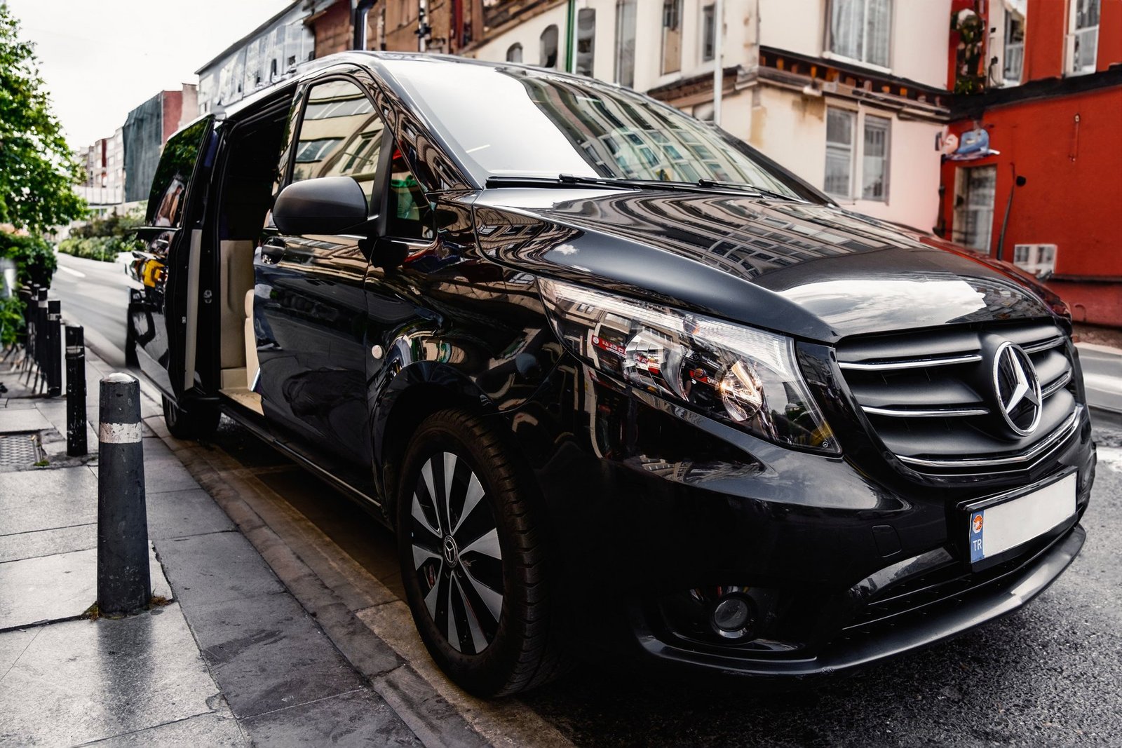 comparing the mercedes benz v class to air travel which offers superior business