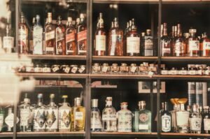delhi liquor outlets to remain closed during opposition demonstrations