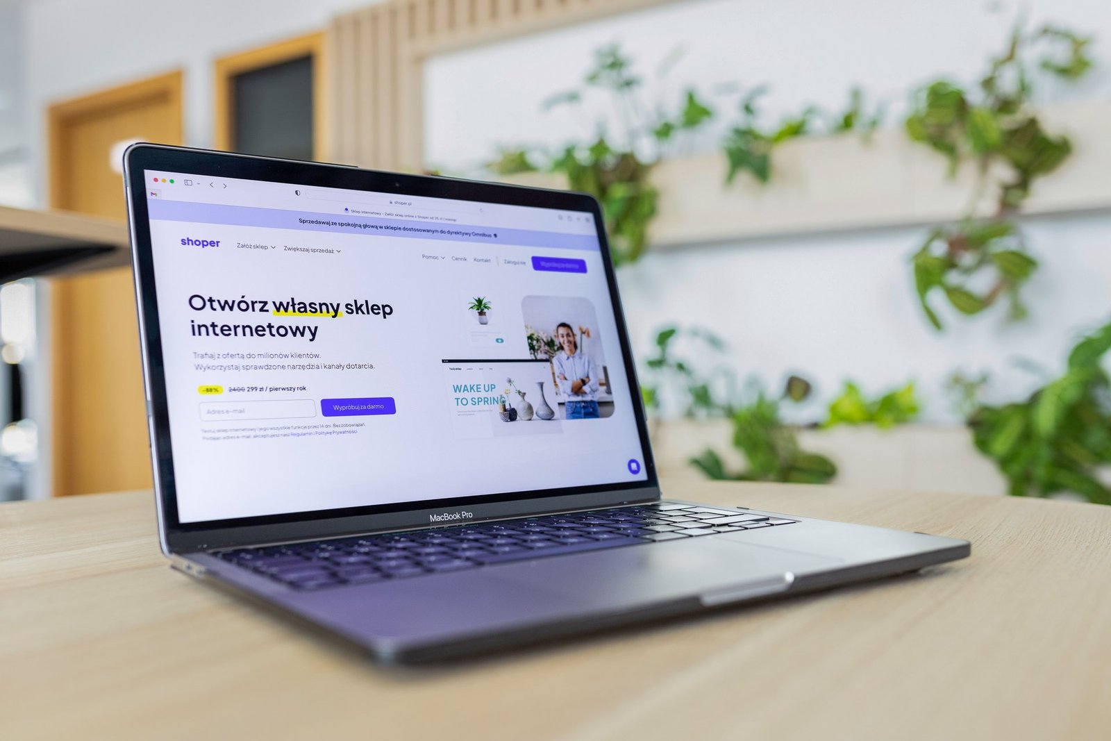 discover tech allegations online advertising firm accused of user surveillance
