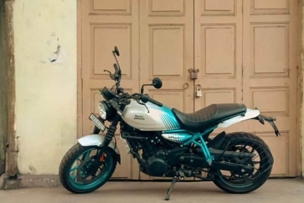 exploring indias best neo retro motorcycles under rs 3 lakh