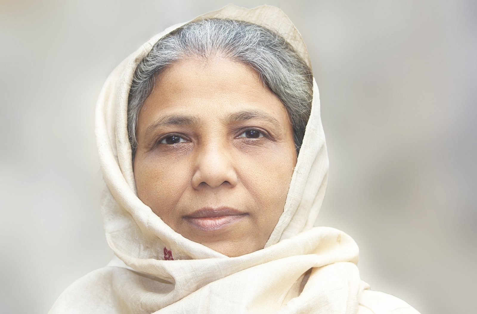 former first lady of sri lanka detained for alleged misappropriation of children
