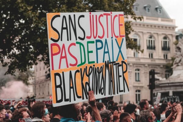 french school protests stir political tensions