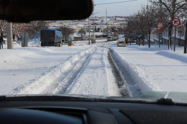 heavy snowfall causes traffic chaos at adi kailash pilgrimage site