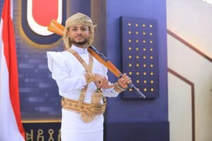 houthi assault targets aden yemens government stronghold