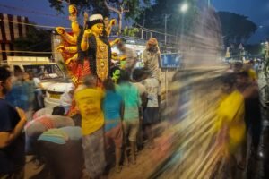 kolkatas durga puja spirit thrives in delhis chittaranjan park