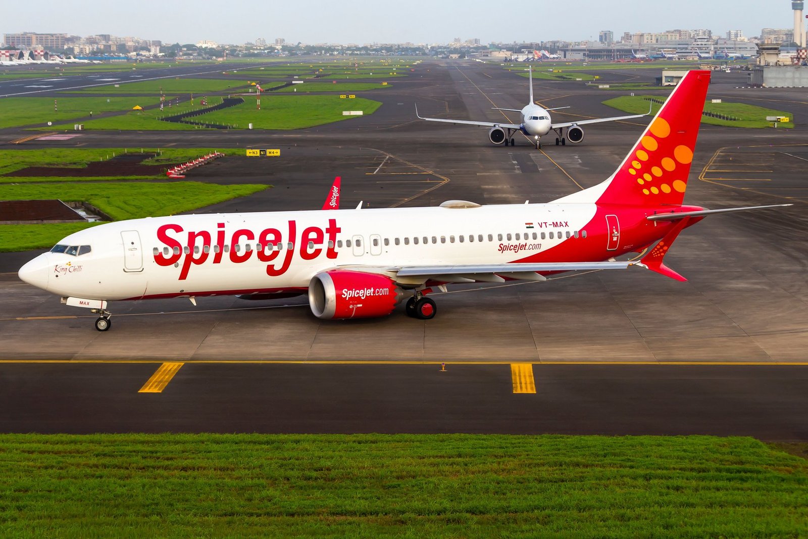 mumbai airport confirms airlines to follow winter flight schedule