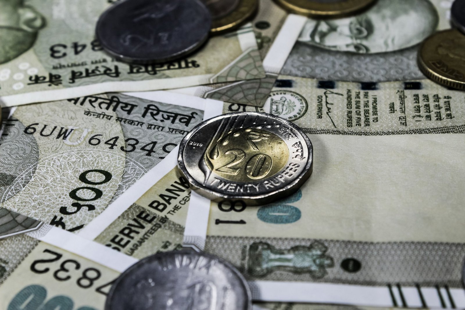 rbi governor addresses queries on tata sons listing regulations