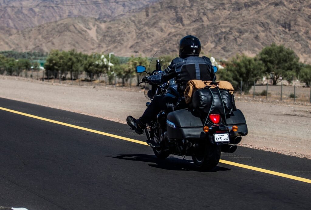 review of the viaterra lfa enduro rackless saddlebags and lfa tailbag