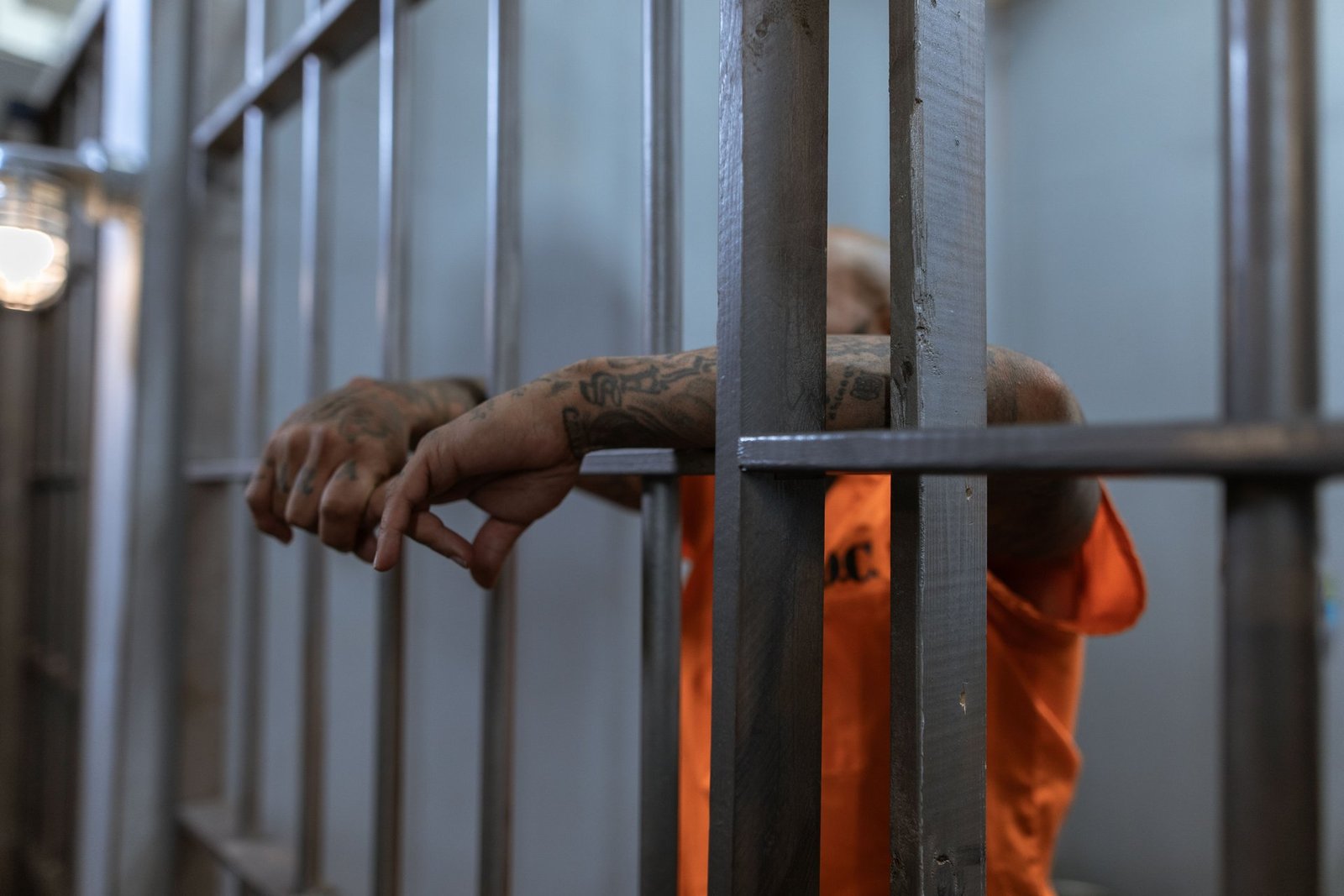 unique execution attempt leaves inmate alive sparks controversy