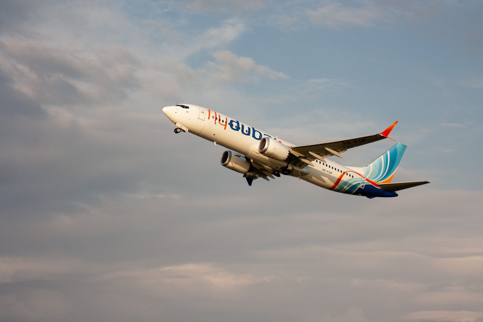 unruly incident on flydubai flight leaves pilot injured