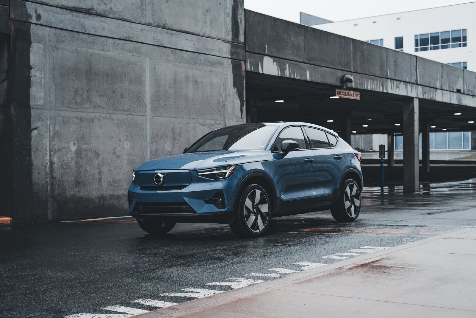 volvo unveils ex90 electric suv priced at rs 126 crore
